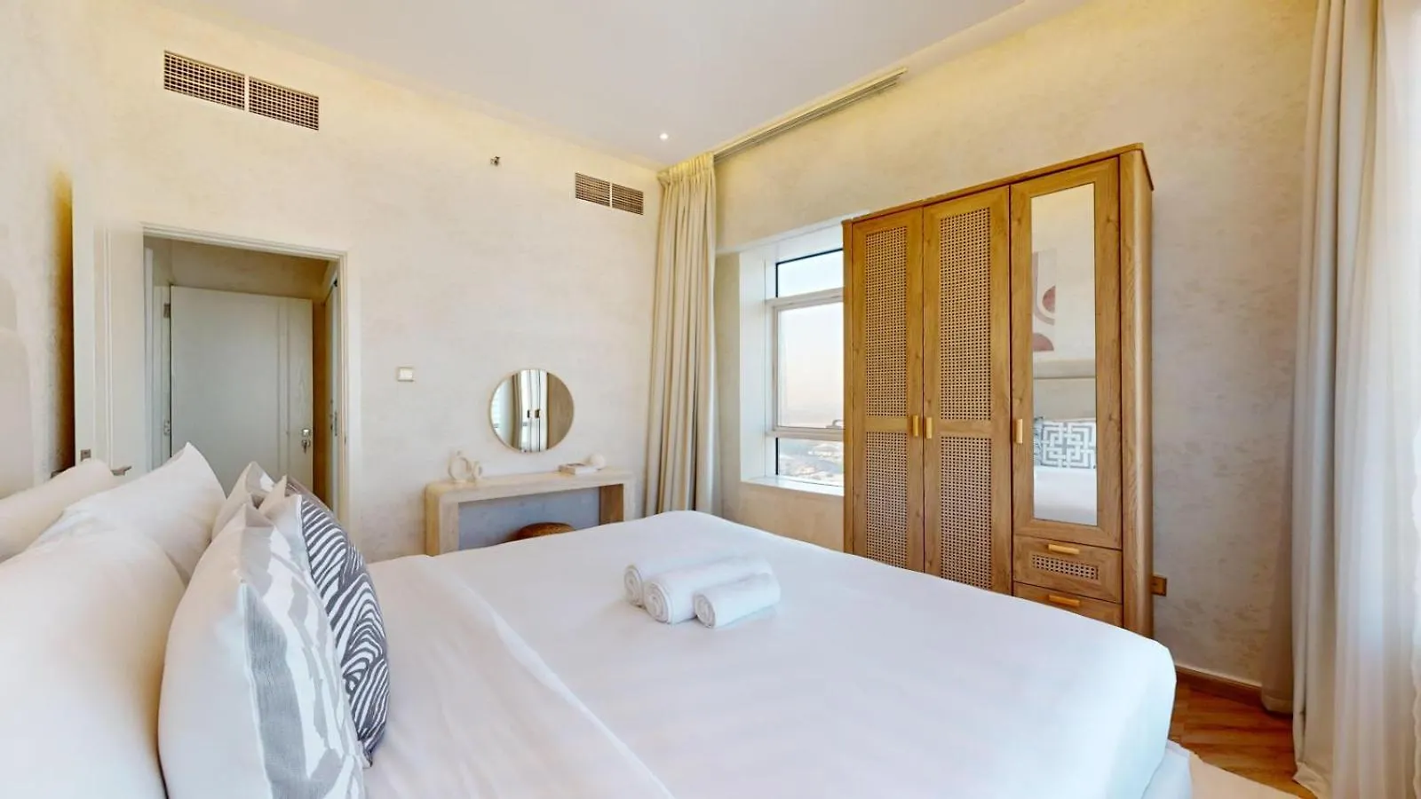 Lake City Tower - Upgraded Two Bedroom In Jlt Dubai United Arab Emirates