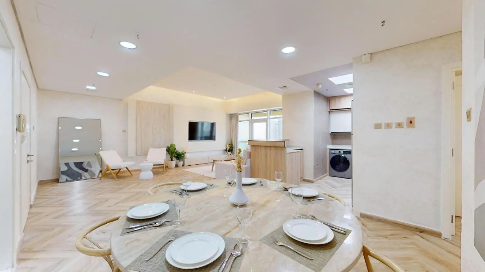 Lake City Tower - Upgraded Two Bedroom In Jlt دبي
